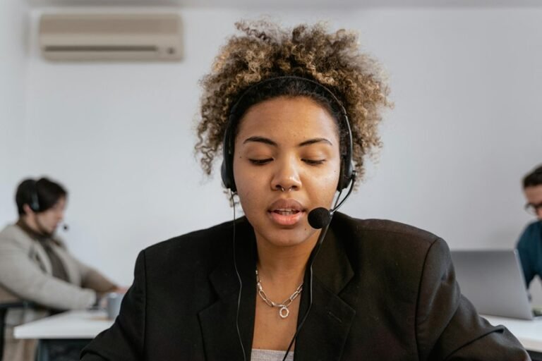 business hotline for tech